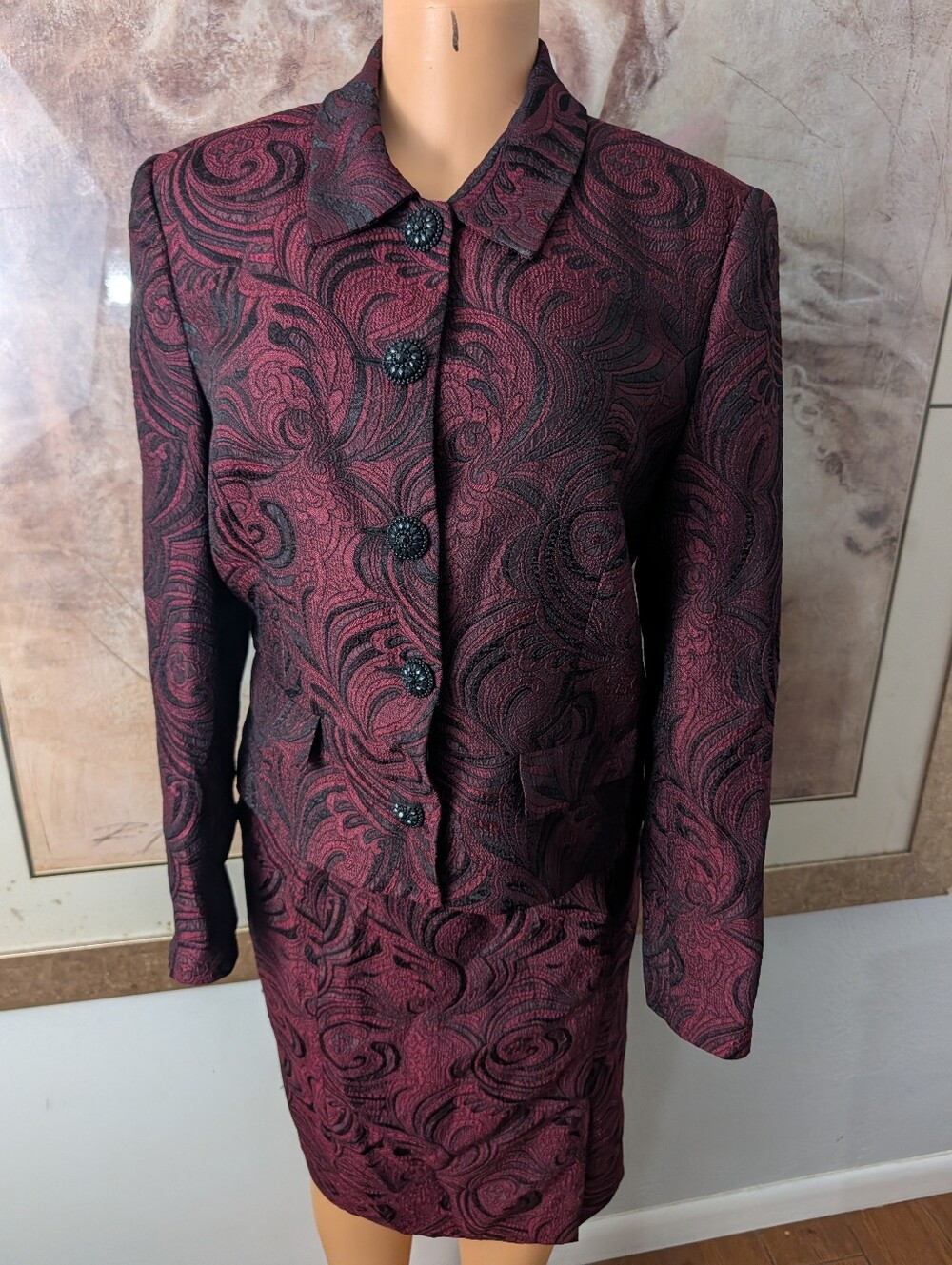 Vintage CC Collection Burgundy & Black Jacquard Brocade 2pc Skirt Suit Sz 8/10
